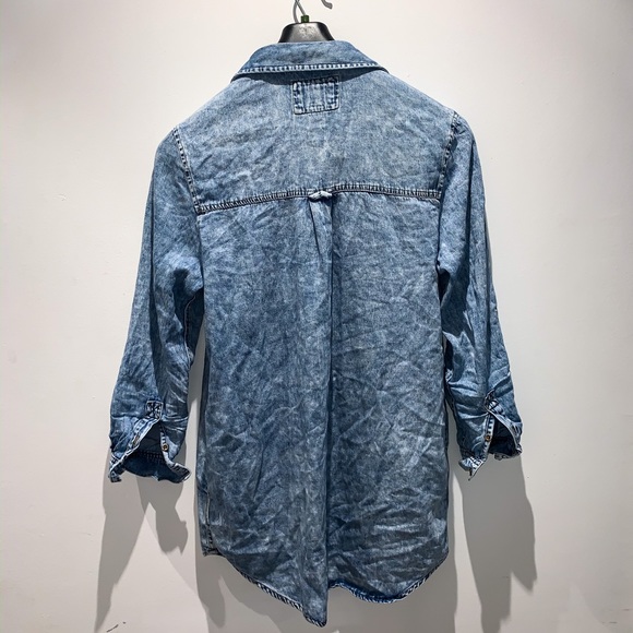 Oversized light denim button down shirt - Picture 6 of 7